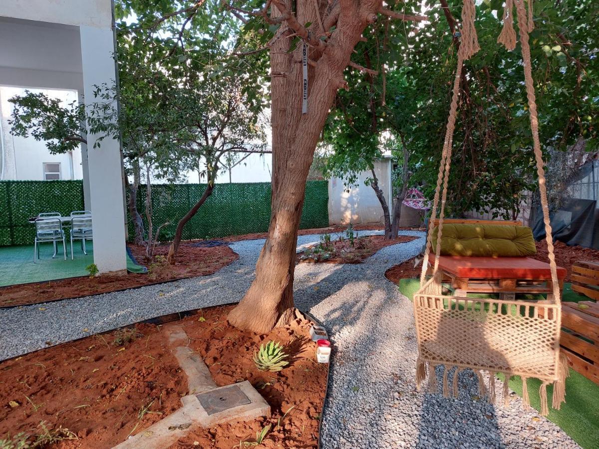 Secret Garden 02 Bed and Breakfast Famagusta  Eksteriør billede